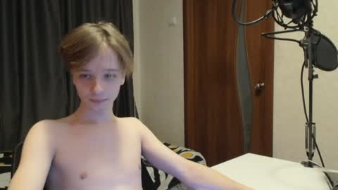 Snapshot of daylilong chatting on 12.27.24 DayliLong online show from 12.27.24