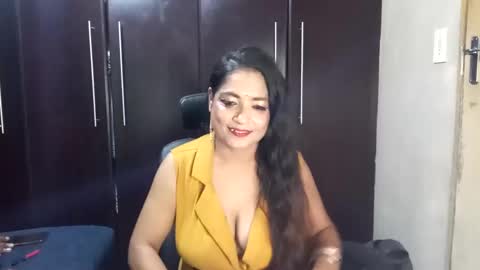 Snapshot of dbnpoizn chatting on 12.08.24 dbnpoizn online show from 12.08.24