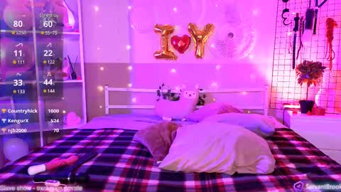 Snapshot of debbie_hanter chatting on 02.10.25 debbie_hanter online show from 02.10.25