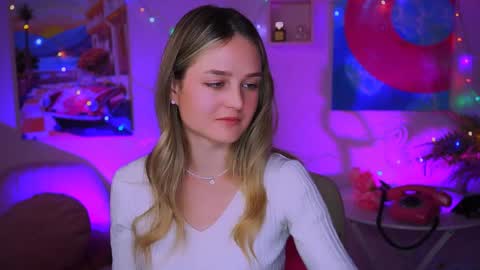 Snapshot of deboralarson chatting on 12.25.24 Debora online show from 12.25.24