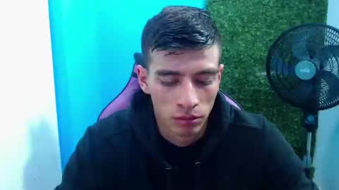 Snapshot of deiby_baby chatting on 01.04.25 DEIBY online show from 01.04.25