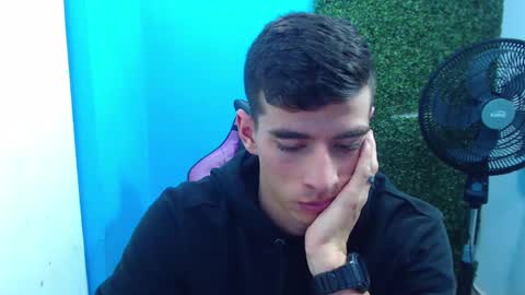 Snapshot of deiby_baby chatting on 01.08.25 DEIBY online show from 01.08.25