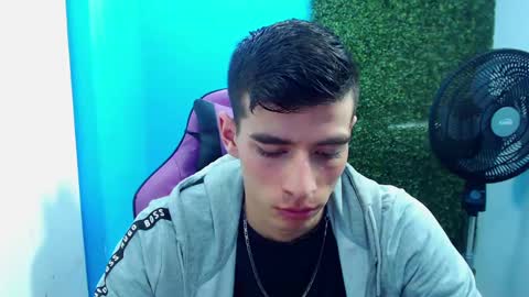 Snapshot of deiby_baby chatting on 01.09.25 DEIBY online show from 01.09.25