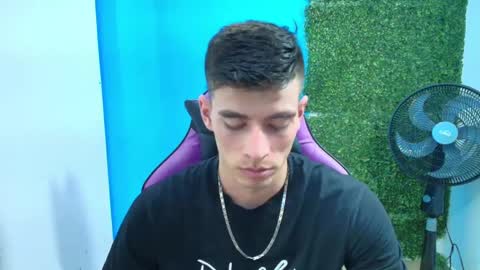 Snapshot of deiby_baby chatting on 02.01.25 DEIBY online show from 02.01.25