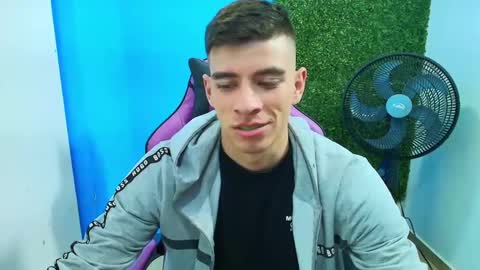 Snapshot of deiby_baby chatting on 02.09.25 DEIBY online show from 02.09.25