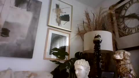 Snapshot of denboisvin2043 chatting on 02.16.25 denboisvin2043 online show from 02.16.25