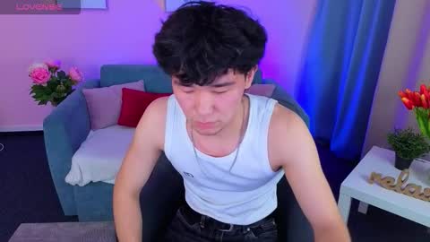 Snapshot of denishunter chatting on 11.16.25 denishunter online show from 11.16.25