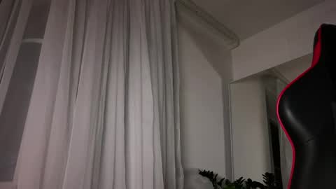 Snapshot of denobluora chatting on 09.11.25 Jasper   online show from 09.11.25