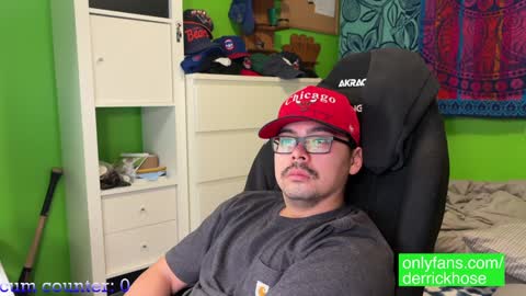 Snapshot of derrick_hose chatting on 01.09.25 Derrick Hose online show from 01.09.25