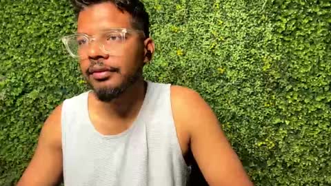 Snapshot of desi_silver chatting on 02.01.25 Desi silver online show from 02.01.25