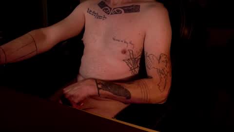 Snapshot of devillovesanything777 chatting on 11.18.25 devillovesanything777 online show from 11.18.25