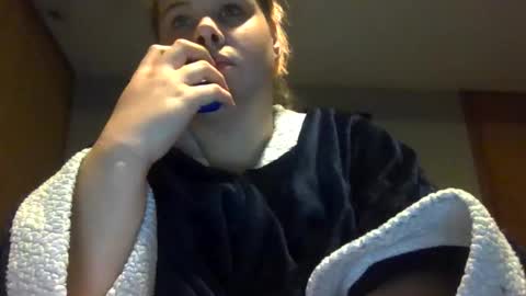 Snapshot of devykitten2018 chatting on 01.30.25 devykitten online show from 01.30.25