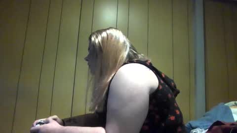 Snapshot of devykitten2018 chatting on 02.02.25 devykitten online show from 02.02.25