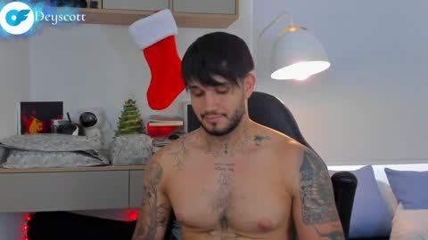 Snapshot of deymon_scott chatting on 12.24.24 JULIAN online show from 12.24.24