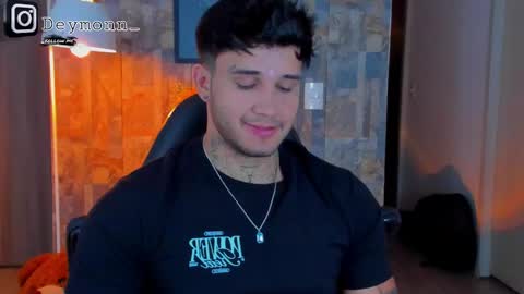 Snapshot of deymon_scott chatting on 09.17.25 JULIAN online show from 09.17.25