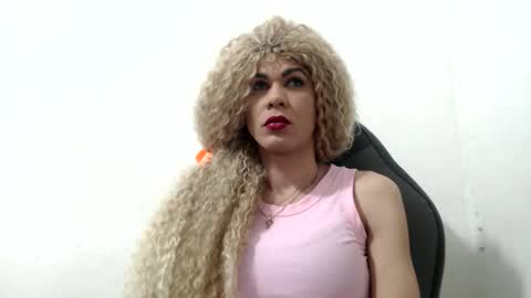 Snapshot of diabla_sexy22cm chatting on 10.20.25 diabla_sexy22cm online show from 10.20.25