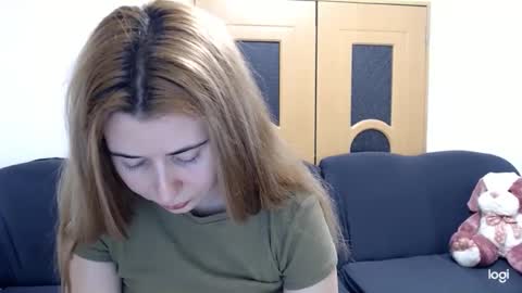 Snapshot of dianasmiey7 chatting on 01.21.25 dianasmiey7 online show from 01.21.25