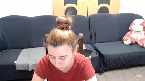 Snapshot of dianasmiey7 chatting on 01.23.25 dianasmiey7 online show from 01.23.25