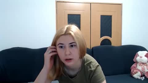 Snapshot of dianasmiey7 chatting on 02.09.25 dianasmiey7 online show from 02.09.25