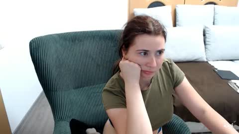 Snapshot of dianasmiey7 chatting on 09.11.25 dianasmiey7 online show from 09.11.25