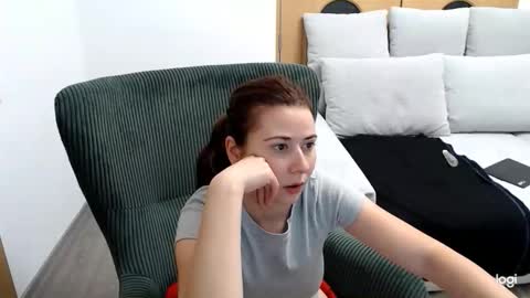 Snapshot of dianasmiey7 chatting on 09.14.25 dianasmiey7 online show from 09.14.25