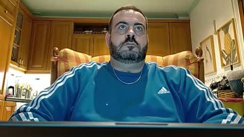 Snapshot of dicktracy_86 chatting on 10.29.25 DANI online show from 10.29.25