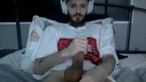 Snapshot of digbicknik chatting on 02.05.25 digbicknik online show from 02.05.25