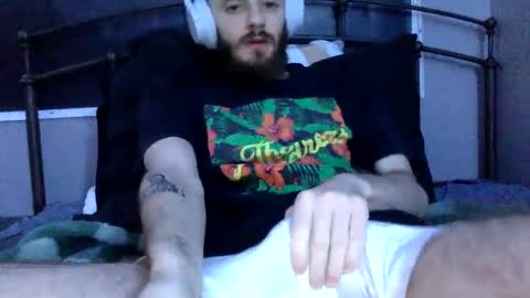 Snapshot of digbicknik chatting on 02.26.25 digbicknik online show from 02.26.25