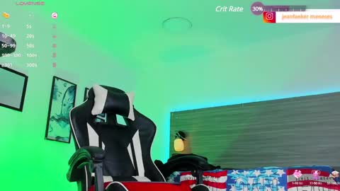 Snapshot of dilam_alfonzo chatting on 12.24.24 Dilan online show from 12.24.24