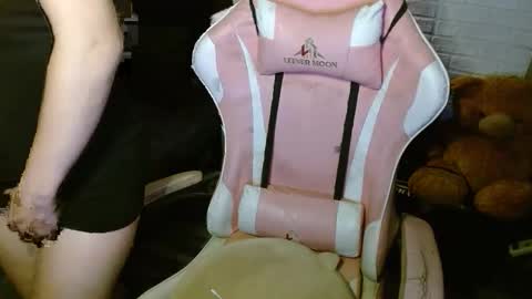 Snapshot of dirtylexa31 chatting on 10.13.25 LEXA online show from 10.13.25