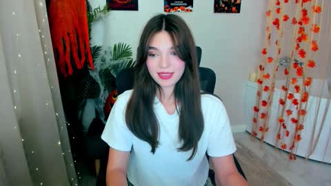 Snapshot of divineamour chatting on 10.16.25 Hannah online show from 10.16.25