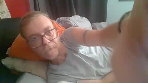 Snapshot of dixhexus chatting on 01.14.25 Chris Williams online show from 01.14.25