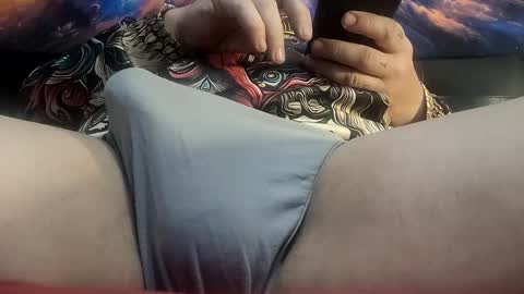 Snapshot of djirie1 chatting on 03.08.25 Tunes online show from 03.08.25