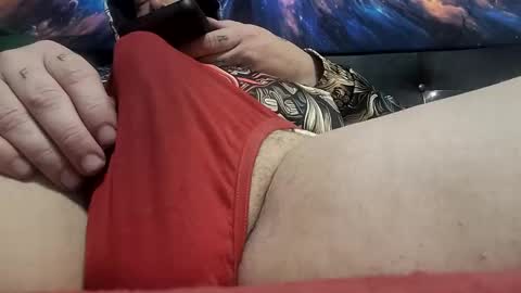 Snapshot of djirie1 chatting on 03.12.25 Tunes online show from 03.12.25