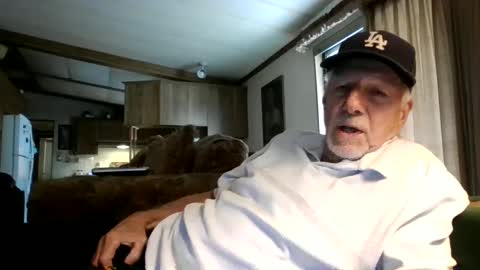 Snapshot of doingmyself69 chatting on 09.08.25 doingmyself69 online show from 09.08.25