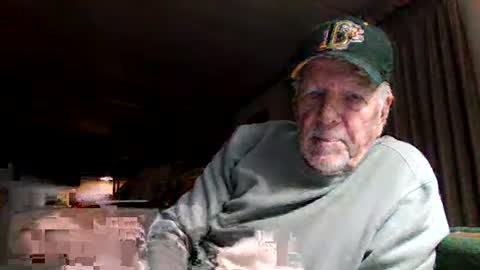 Snapshot of doingmyself69 chatting on 10.15.25 doingmyself69 online show from 10.15.25