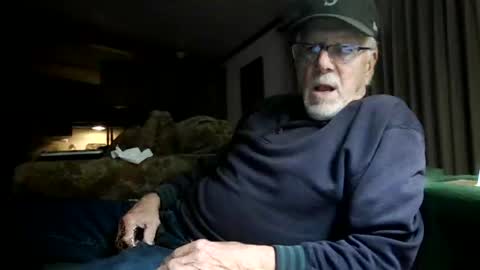 Snapshot of doingmyself69 chatting on 10.30.25 doingmyself69 online show from 10.30.25