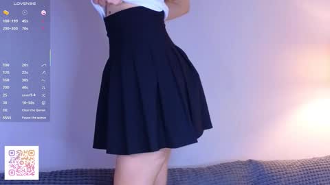 Snapshot of dollniki chatting on 09.27.25 Niki Doll online show from 09.27.25