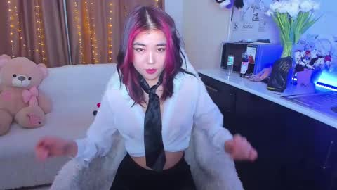 Snapshot of dollyiaa chatting on 03.02.25 Dollya online show from 03.02.25