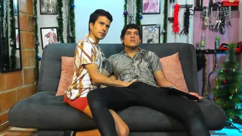 Snapshot of dom2travelers_sm chatting on 12.16.24 Diego Castell online show from 12.16.24