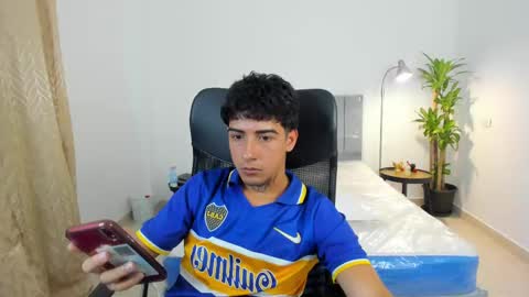 Snapshot of domi_master chatting on 02.17.25 MASTER online show from 02.17.25