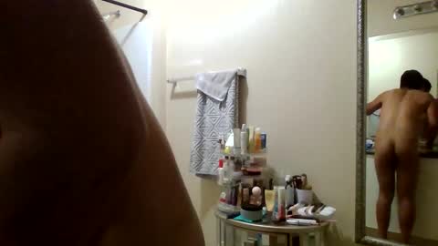 Snapshot of donlopez18 chatting on 10.29.25 donlopez18 online show from 10.29.25