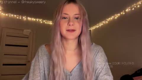 Snapshot of doublecuties chatting on 10.19.25 Lana  Eva  dont forget to give us a thumb up online show from 10.19.25