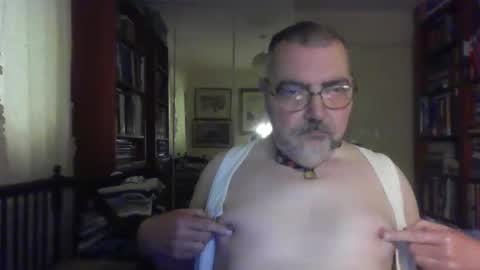 Snapshot of doxoebloke68 chatting on 10.26.25 doxoebloke68 online show from 10.26.25