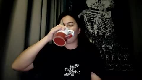 Snapshot of dreamycreamyst chatting on 12.17.24 dreamycreamyst online show from 12.17.24