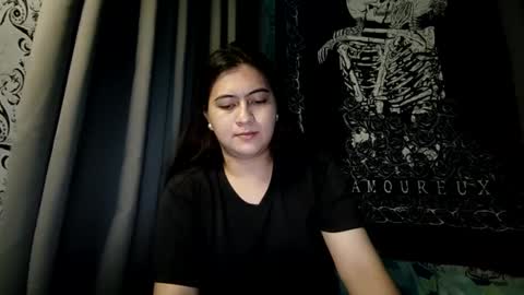 Snapshot of dreamycreamyst chatting on 12.29.24 dreamycreamyst online show from 12.29.24