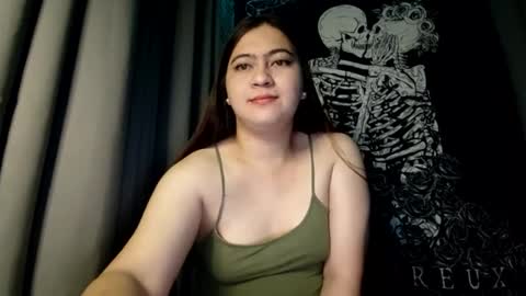 Snapshot of dreamycreamyst chatting on 02.06.25 dreamycreamyst online show from 02.06.25