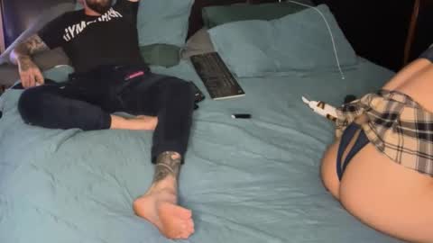 Snapshot of dubledeez chatting on 11.02.25 Duble Deez online show from 11.02.25