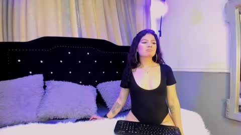 Dulce  online show from 10.20.25
