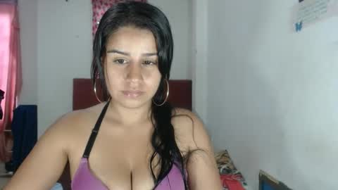 Snapshot of dulcekatty18 chatting on 02.20.25 dulcekatty18 online show from 02.20.25